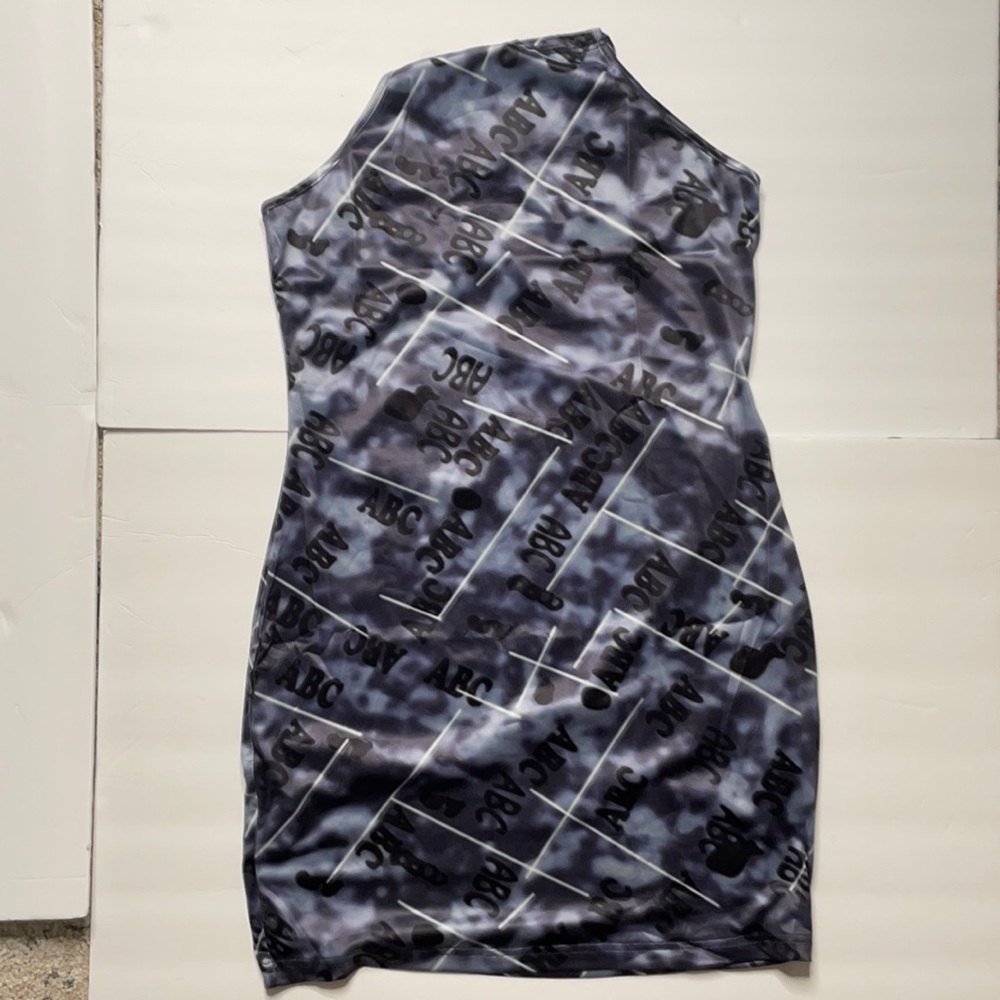 NWT Shein Letter Graphic Dress